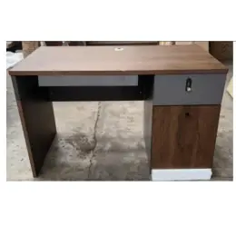 012 1.2M W4+GRAYOFFICE TABLE